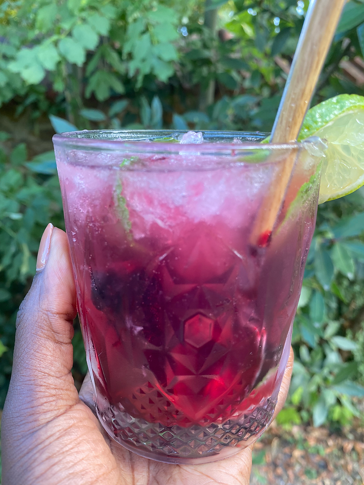Cocktail au sirop d'hibiscus (Façon Virgin Mojito)